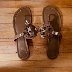 Tory Burch Miller Flip Flop - Tan Patent